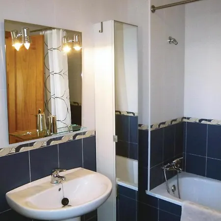 3 Bedroom Awesome In