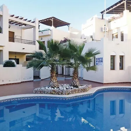 3 Bedroom Awesome In Holiday home *