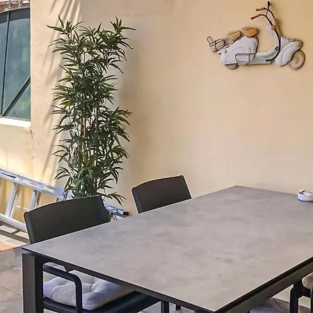 Semesterbostad 3 Bedroom Awesome In Nerja