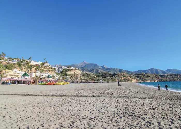 Semesterbostad 3 Bedroom Awesome In Nerja